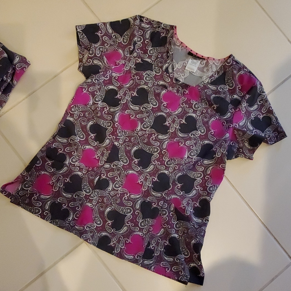 Set of 5 Heart Soul scrub tops
